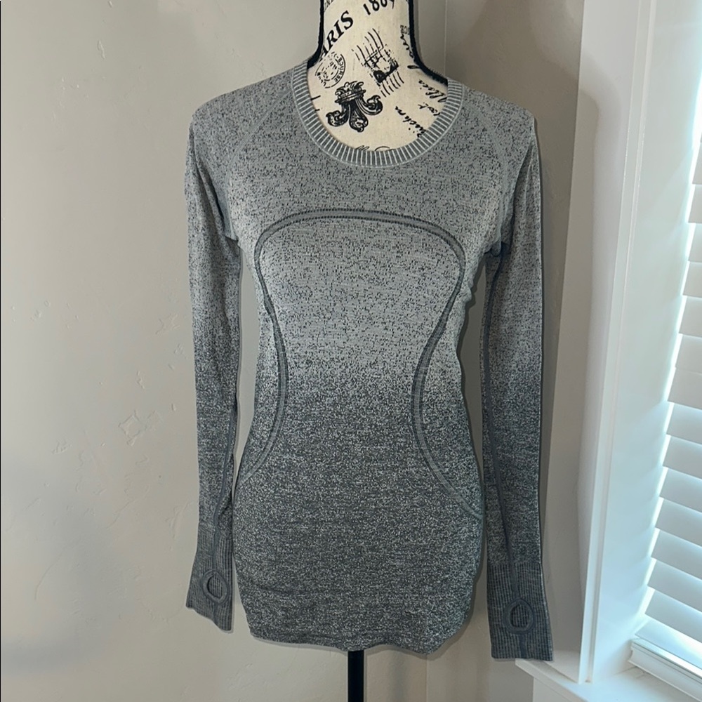 Lululemon Swiftly Tech Top